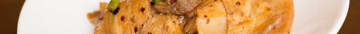 105. Sliced Tender Pork With Garlic Sauce (Fat) 105. 蒜泥白肉