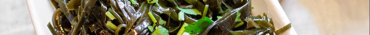 3. 凉拌海带 / Sliced Marinated Seaweed