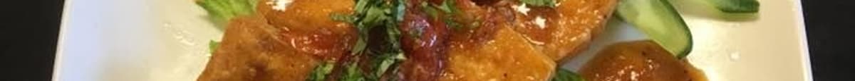22. Garlic Pork Salad Roll