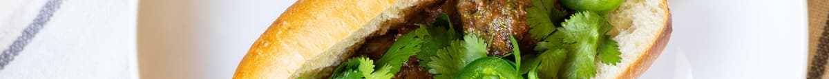 11. Sandwich with Lemongrass Chicken/beef / Banh Mi Ga/bo Xa Ot