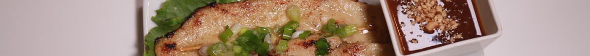 4. Chicken Satay / Gà Nướng Sa Tế (2 Pieces)