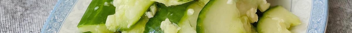 D2 Cucumber in Garlic Vinaigrette (vegetarian) 蒜泥拍黄瓜 (素)