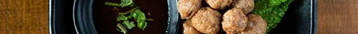 Boulettes de pork frites [x20] 🌶🌶 | Fried Pork Meatballs [x20] 🌶🌶