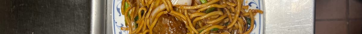 5. Tomato Beef Chow Mein