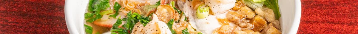 35. Pork, Shrimp, Scallops, Crab, Fish Meatballs, Squid & Quail Eggs Noodle Soup (Hu Tieu Tuoi DB)