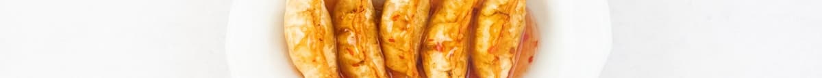 揚げ餃子･チリソースがけ (5個) / G5 Fried Dumplings in Chili Sauce (5 Pieces)