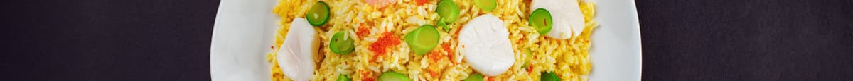 212. Chef's Special Seafood Fried Rice / 魚子蝦帶子炒飯