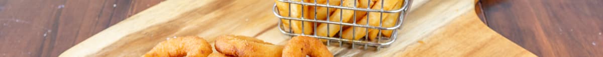 Beer Battered Onion Rings with Chips