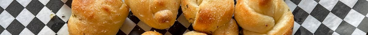 Garlic Knots (10 Pieces) 