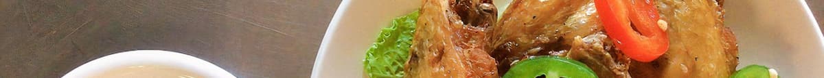 4. Cánh Gà Cay (Spicy Chicken Wings) (6 Pcs.)