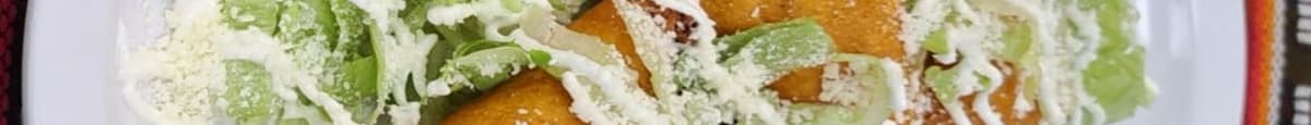 Empanadas de Pollo (4 Piezas) / Chicken Empanadas (4 Pieces)