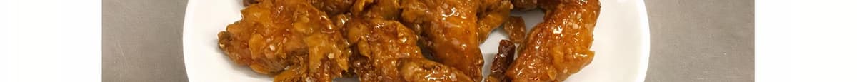 06. Spicy Chicken Wings or Honey Garlic Wings (10 Pcs)