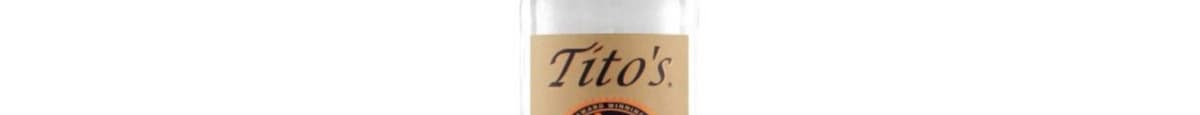  - Tito's Handmade Vodka Bottle 750 ml (40% abv)