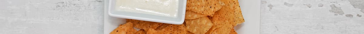 Aderezo de Queso y Chips / Cheese Dip and Chips