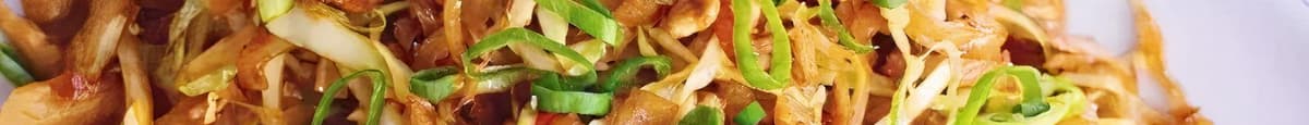 6. Stir-fried pork & cabbage with rice noodles