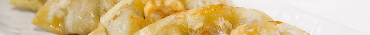 Pan-Fried Dumplings / 군만두