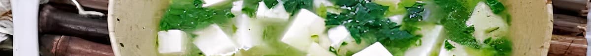 4. 蔬菜豆腐汤 / Vegetable & Tofu Soup