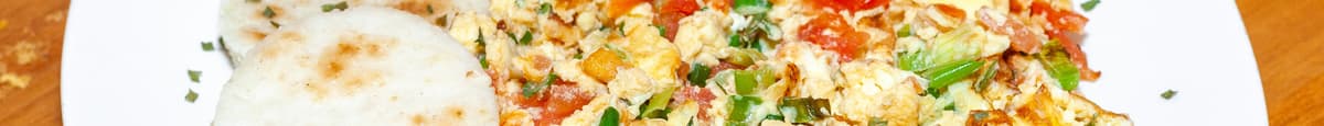 Huevos revueltos/Bacon/ Pan tostado/Scrambled Eggs