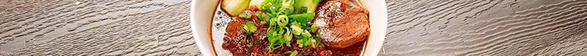 D5. Spicy Braised Beef Noodle Soup / 香辣紅燒牛肉麵