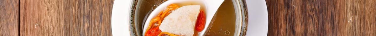 滋补虫草花鸡汤 Nourishing Chicken Soup with Cordyceps Mushroom