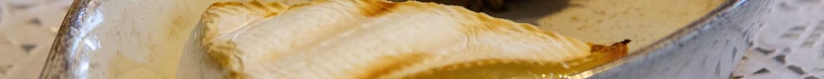 Roasted Fresh Garlic & Brie Cheese with Garlic Bread