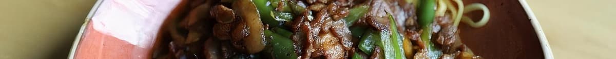 Grandma’s Pork Over Noodle 小炒肉盖码面 (P)
