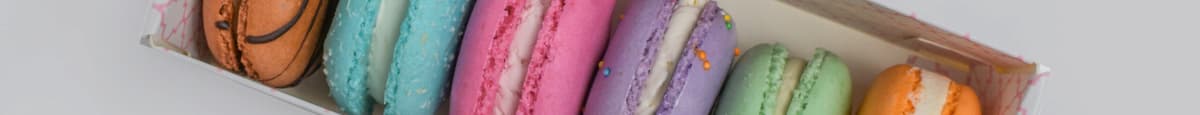 Assorted French Macarons (6 Pcs)