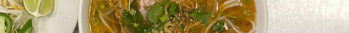 P7. Special Spicy Hue style noodle soup / Bún Bò Huế