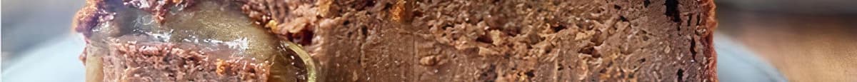 Peanut Butter Chocolate Candy Bar Cheesecake (gf)