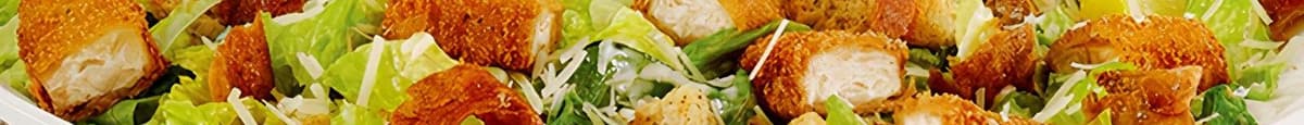 Salade César St-Hubert avec lanières végé croustillantes/St-Hubert Caesar salad with crispy veggie s