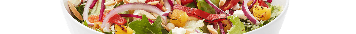 Salade ananas, betteraves et fromage de chèvre / Pineapple, Beet, and Goat Cheese Salad
