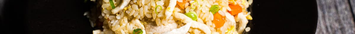 F1. Chicken Stir Fried Noodle / 鸡肉炒面