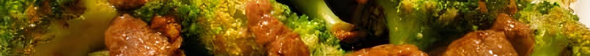 L9. Beef with Broccoli / 芥兰牛