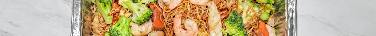 H1. Stir-fried Flat Noodle (Beef, Chicken, Shrimp, or Combination)
