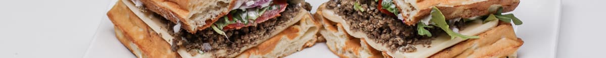 Gaufre Sandwich au Boeuf / Beef Waffle Sandwich