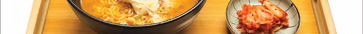 Shin Ramen (Spicy Noodle Soup)