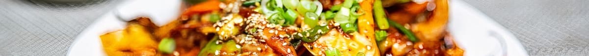 오징어볶음 / Spicy Stir-Fried Squid with Vegetables