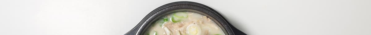 03. 돼지국밥 / Pork Soup