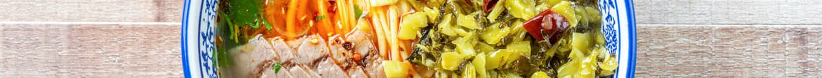 A3. 酸菜牛肉麵 / Pickled Cabbage Beef Noodles Soup