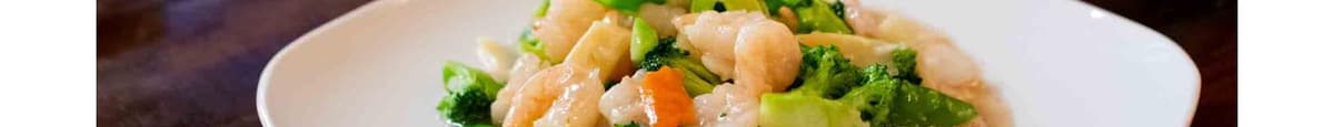 Shrimp with Mixed Vegetable/时蔬虾仁