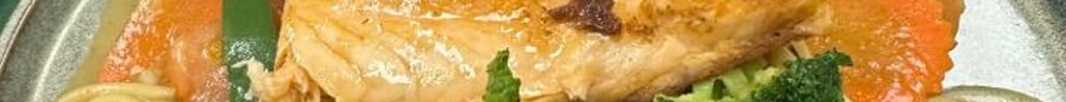 Spaghetti Green curry Salmon