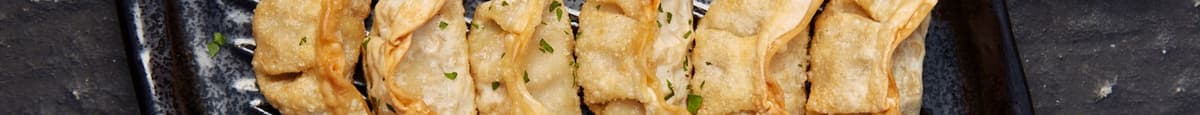 Fried Mandu 6pcs     炸餃子6个（酱料放旁边）