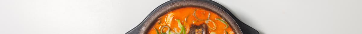 02. 매운 순대국 / Spicy Soondae Soup