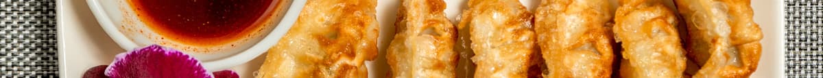 Fried Gyoza (6 Pieces)