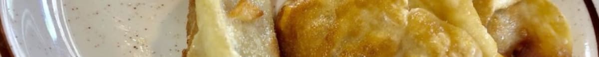 3. Pan Fried Chicken & Vegetable Dumpling / Sủi Cảo Gà & Rau Cải