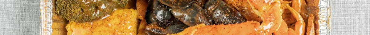 10. (12) Shrimp , (1) Snow Crab Cluster & Mussels (1 Lb )