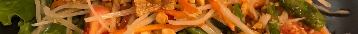 A16. Som-Tom Papaya Salad