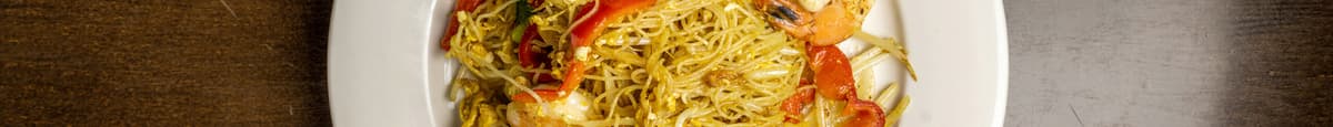 109. Singapore Noodle with Shrimp