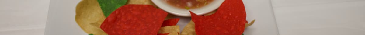 Los paisanos Chips and salsa 