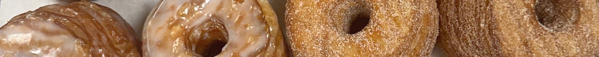 Cronut ( choice: glaze orcinnamon sugar) 